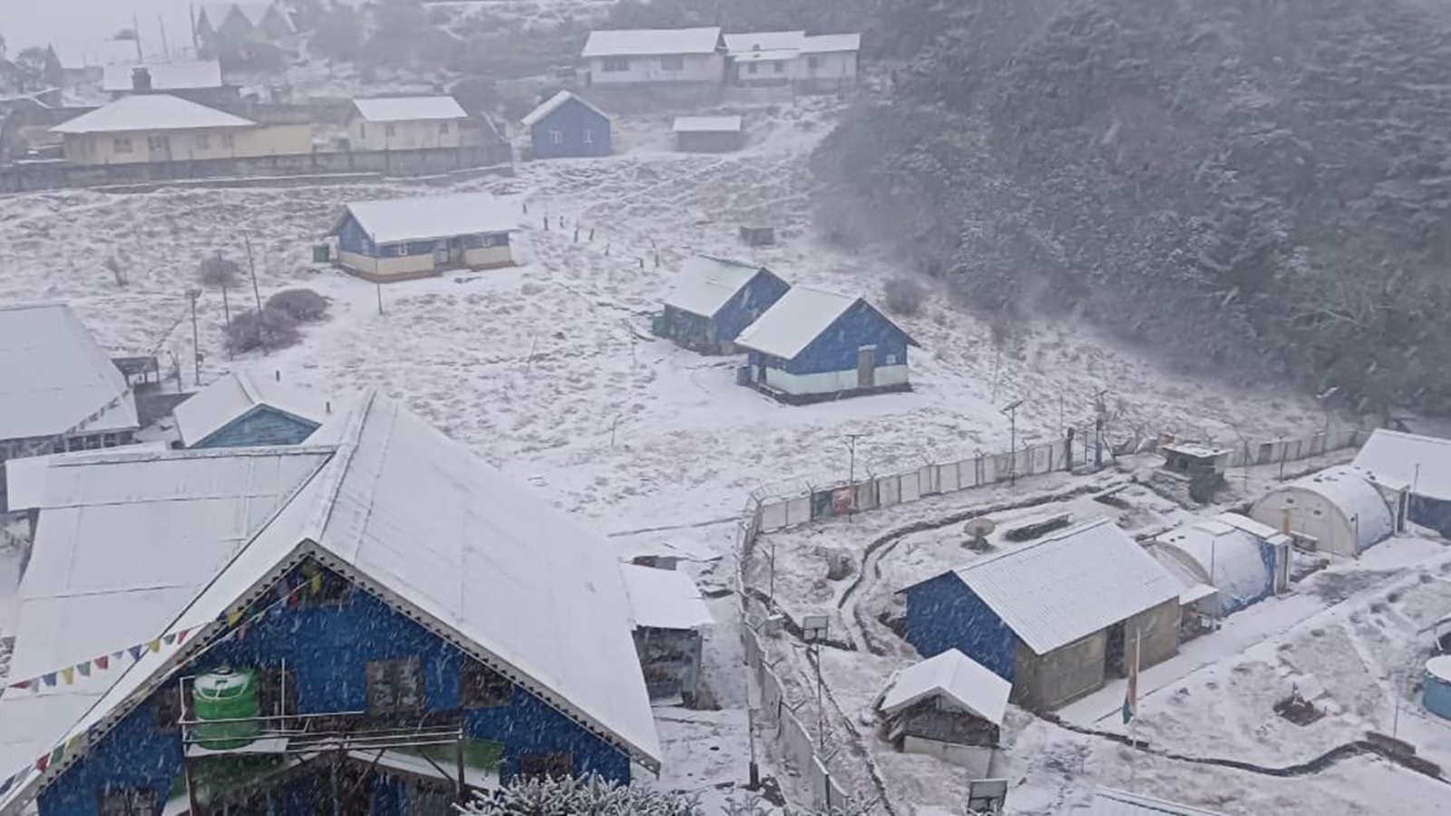 Watch Parts of Darjeeling see season’s first snowfall Kolkata News