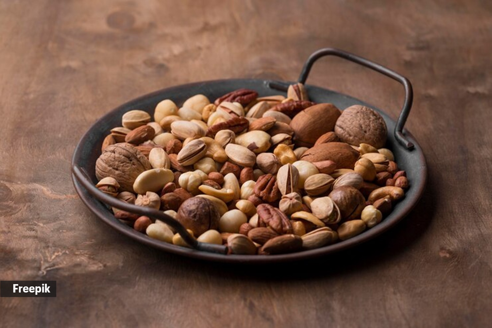 Should you roast nuts and seeds or eat them raw? Foodwine News The