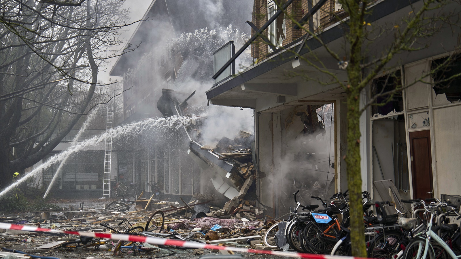 Blast in Netherland’s apartment building kills at least 5, structure
