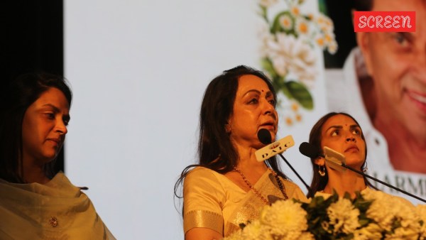 Teary-eyed Hema Malini says she’ll have to learn to live without Dharmendra at prayer meet: ‘Humaara pyaar sacha tha’