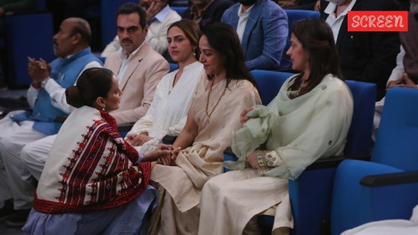 Teary-eyed Hema Malini says she’ll have to learn to live without Dharmendra at prayer meet: ‘Humaara pyaar sacha tha’